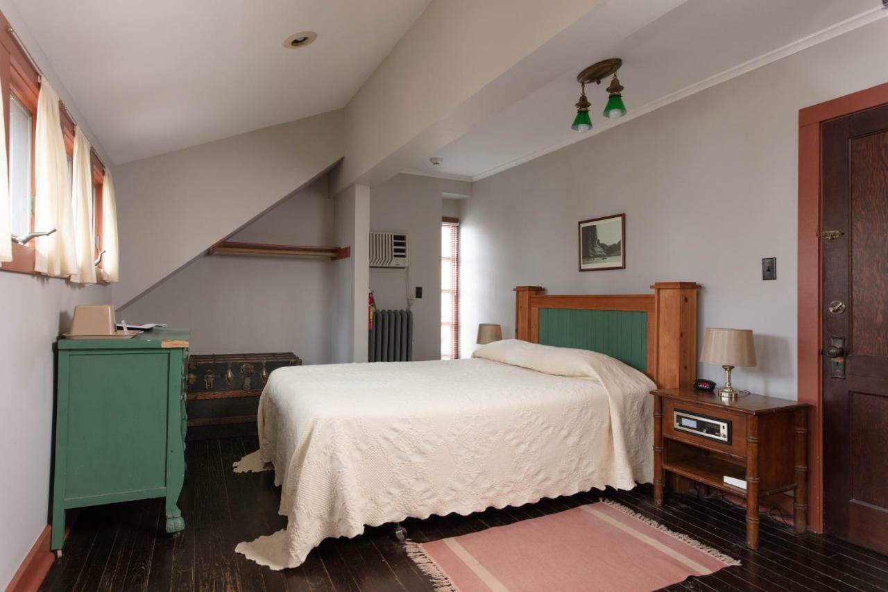 Lakeside Inn Экстерьер фото
